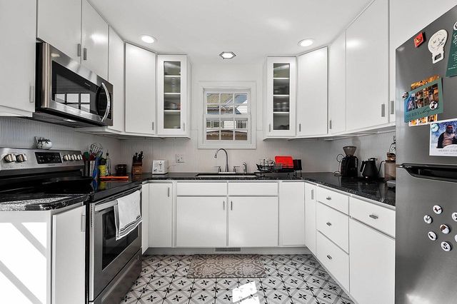 2141 RIVERSIDE AVENUE, Marinette, WI 54143