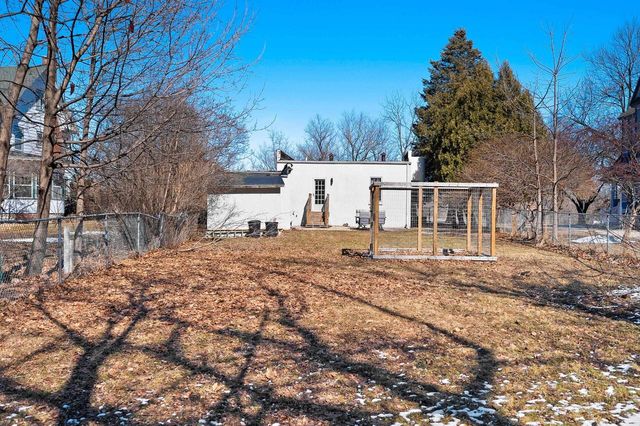 2141 RIVERSIDE AVENUE, Marinette, WI 54143