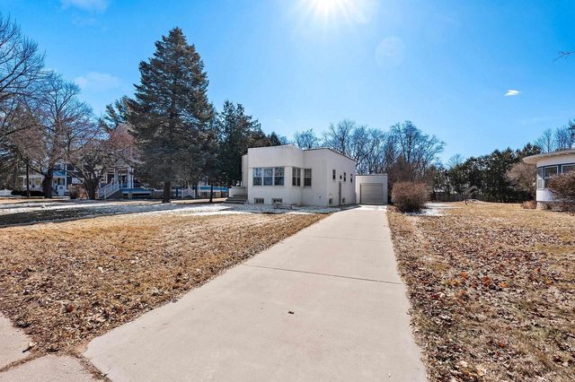 2141 RIVERSIDE AVENUE, Marinette, WI 54143