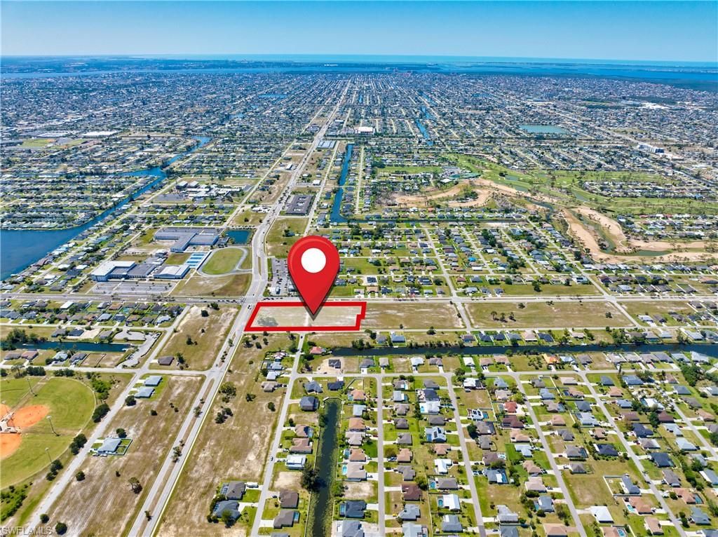815 Trafalgar PKWY W, CAPE CORAL, FL 33991 — photo 5