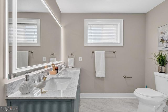 3151 NEWTON ST NE, Washington, DC 20018