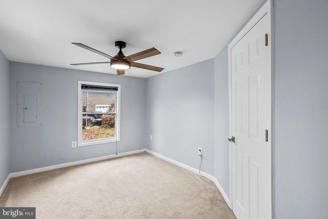 8128 WOODYARD RD, Clinton, MD 20735