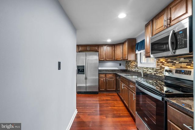 8128 WOODYARD RD, Clinton, MD 20735