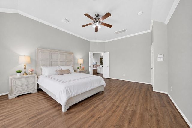 3146 Autumnjoy Drive, Pearland, TX 77584