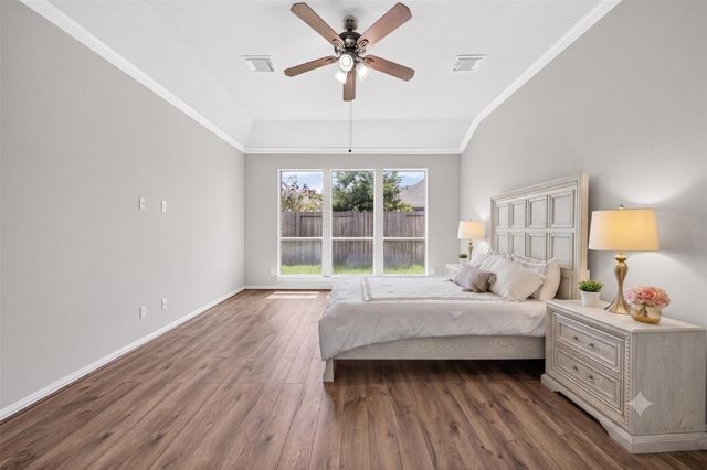 3146 Autumnjoy Drive, Pearland, TX 77584