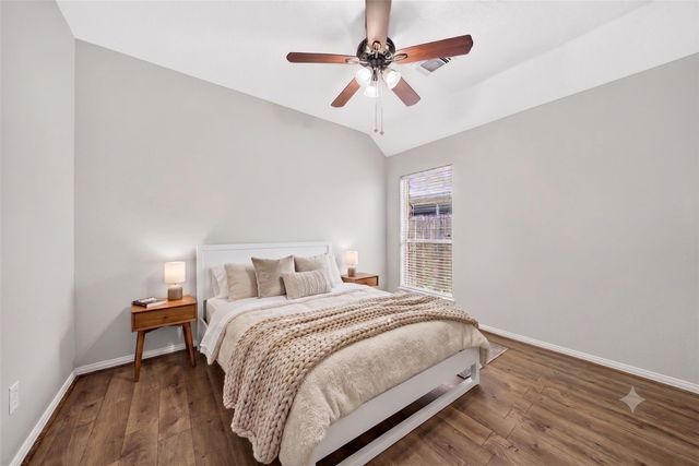3146 Autumnjoy Drive, Pearland, TX 77584