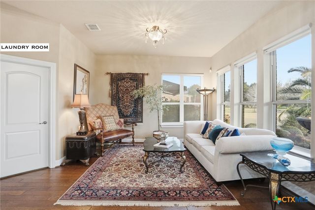 208 Lowman Lane, New Braunfels, TX 78132