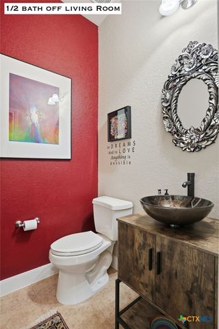 208 Lowman Lane, New Braunfels, TX 78132