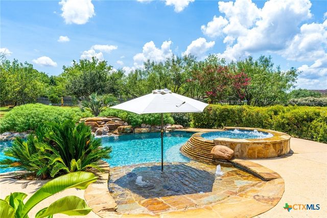 208 Lowman Lane, New Braunfels, TX 78132