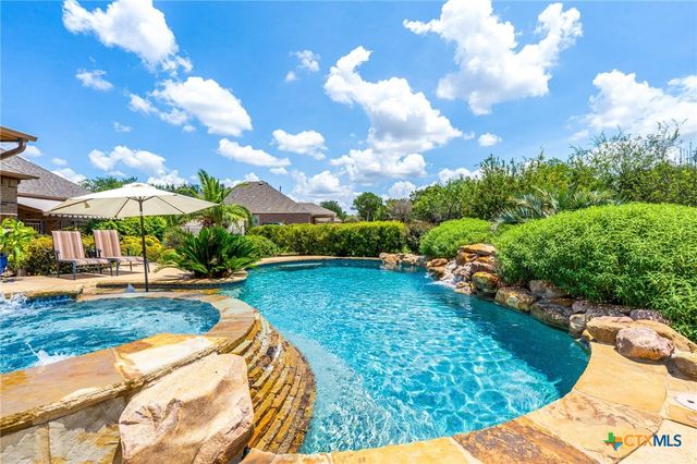 208 Lowman Lane, New Braunfels, TX 78132