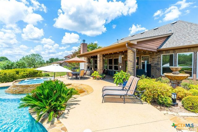 208 Lowman Lane, New Braunfels, TX 78132