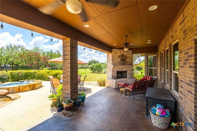208 Lowman Lane, New Braunfels, TX 78132