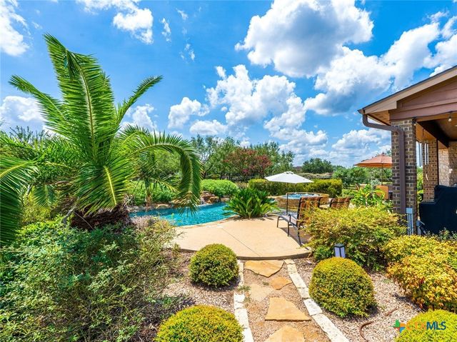 208 Lowman Lane, New Braunfels, TX 78132