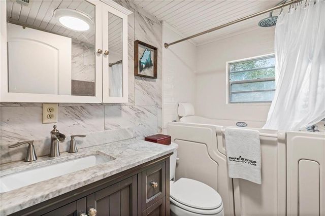 30382 Wayside Drive, Spanish Fort, AL 36527