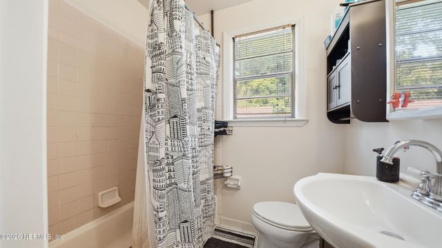 2870 STANWOOD Avenue, Jacksonville, FL 32207