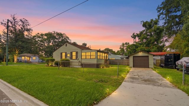 2870 STANWOOD Avenue, Jacksonville, FL 32207