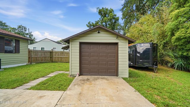 2870 STANWOOD Avenue, Jacksonville, FL 32207