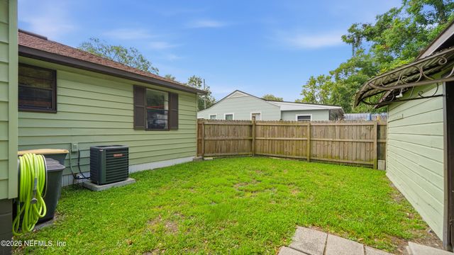 2870 STANWOOD Avenue, Jacksonville, FL 32207