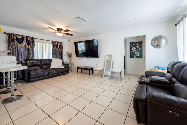 9331 NW 24th Pl, Sunrise, FL 33322