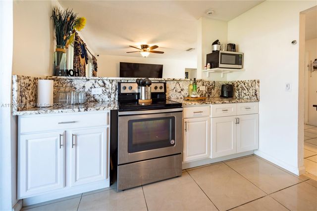 9331 NW 24th Pl, Sunrise, FL 33322