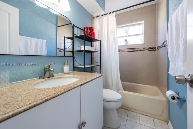 9331 NW 24th Pl, Sunrise, FL 33322