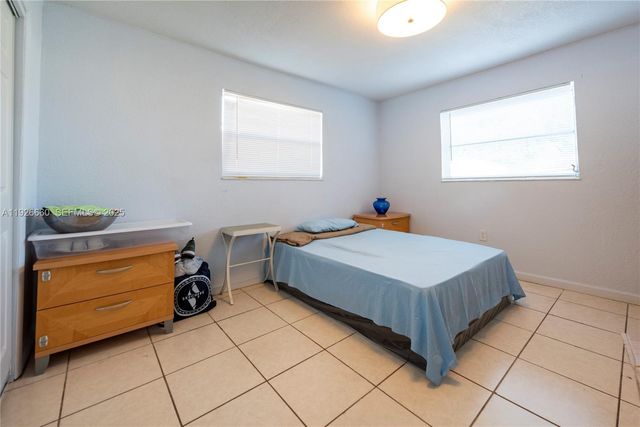 9331 NW 24th Pl, Sunrise, FL 33322