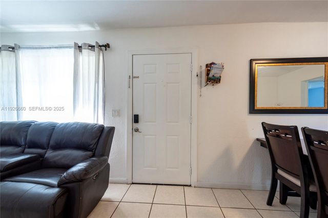 9331 NW 24th Pl, Sunrise, FL 33322