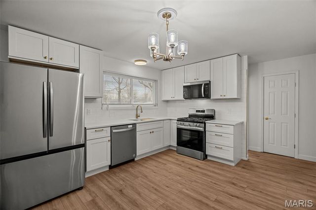 775 Sherwood Drive, Florissant, MO 63031