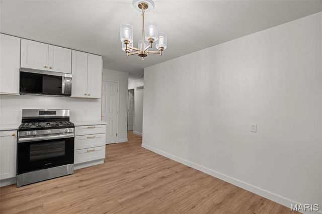 775 Sherwood Drive, Florissant, MO 63031