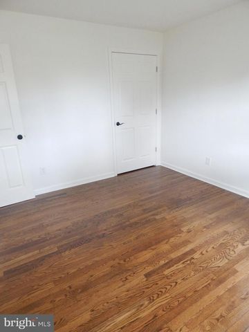 5833 HILL DR, Allentown, PA 18104
