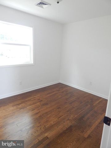 5833 HILL DR, Allentown, PA 18104