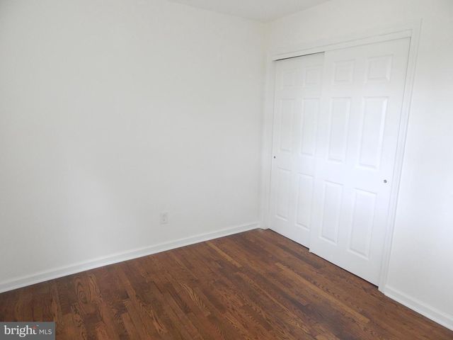 5833 HILL DR, Allentown, PA 18104