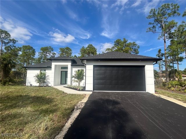 3333 12th AVE NE, Naples, FL 34120