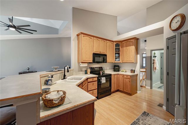 4102 Shepherds Hill Circle, St Peters, MO 63304