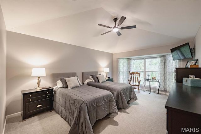 4102 Shepherds Hill Circle, St Peters, MO 63304
