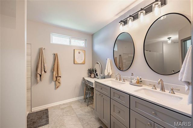 4102 Shepherds Hill Circle, St Peters, MO 63304