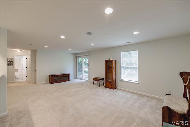 4102 Shepherds Hill Circle, St Peters, MO 63304