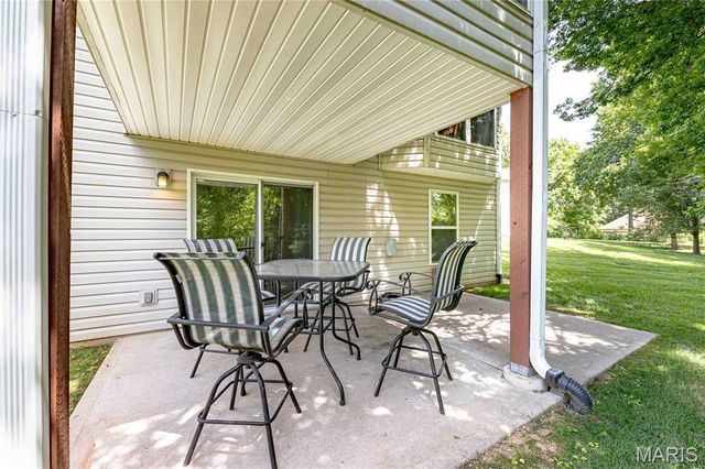 4102 Shepherds Hill Circle, St Peters, MO 63304