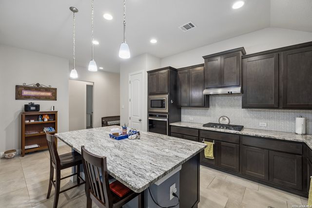 8733 Stackstone, Schertz, TX 78154