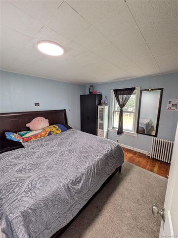 41 Stone Avenue, North Babylon, NY 11703