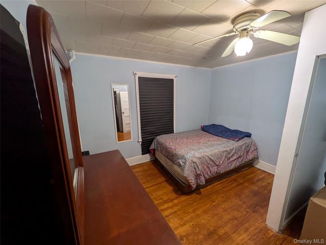 41 Stone Avenue, North Babylon, NY 11703