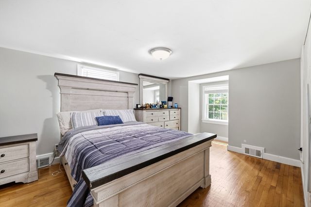 15 Lucerne Road, Springfield, MA 01119