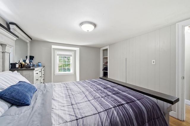 15 Lucerne Road, Springfield, MA 01119