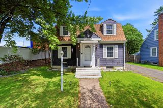 15 Lucerne Road, Springfield, MA 01119