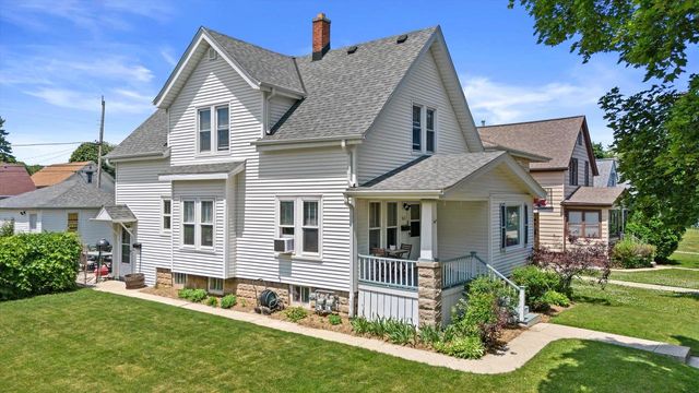 447 S 72nd STREET, Milwaukee, WI 53214