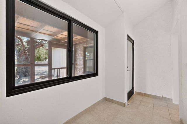 84 Shady Bluff DR, Wimberley, TX 78676