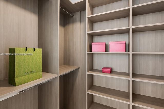 851 NE 1st Ave PH4912, Miami, FL 33132