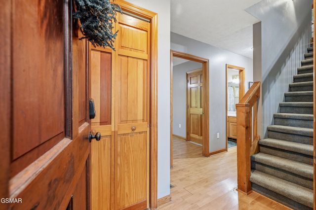 507 Eagle Trail, Gatlinburg, TN 37738