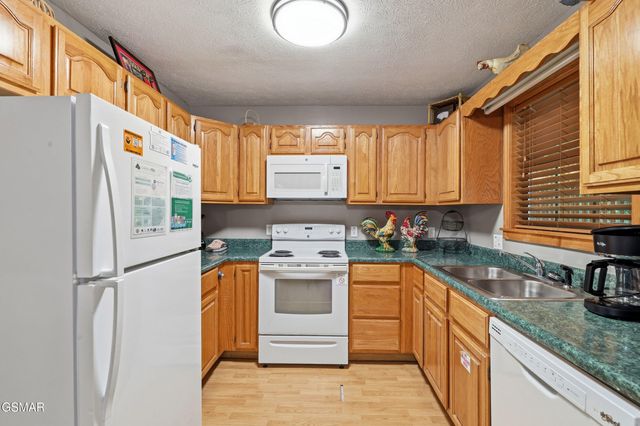 507 Eagle Trail, Gatlinburg, TN 37738