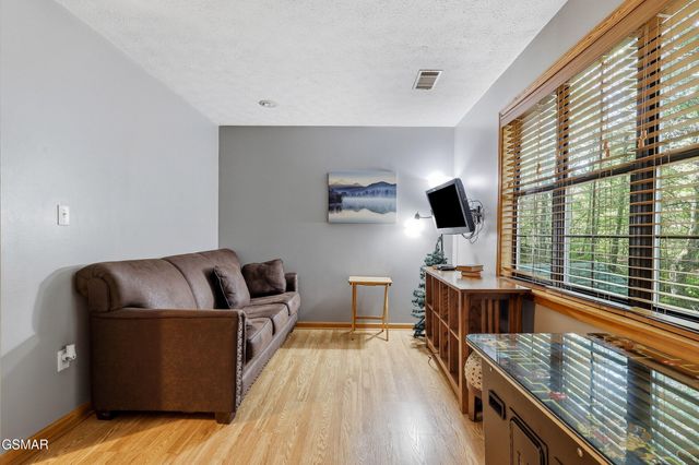507 Eagle Trail, Gatlinburg, TN 37738